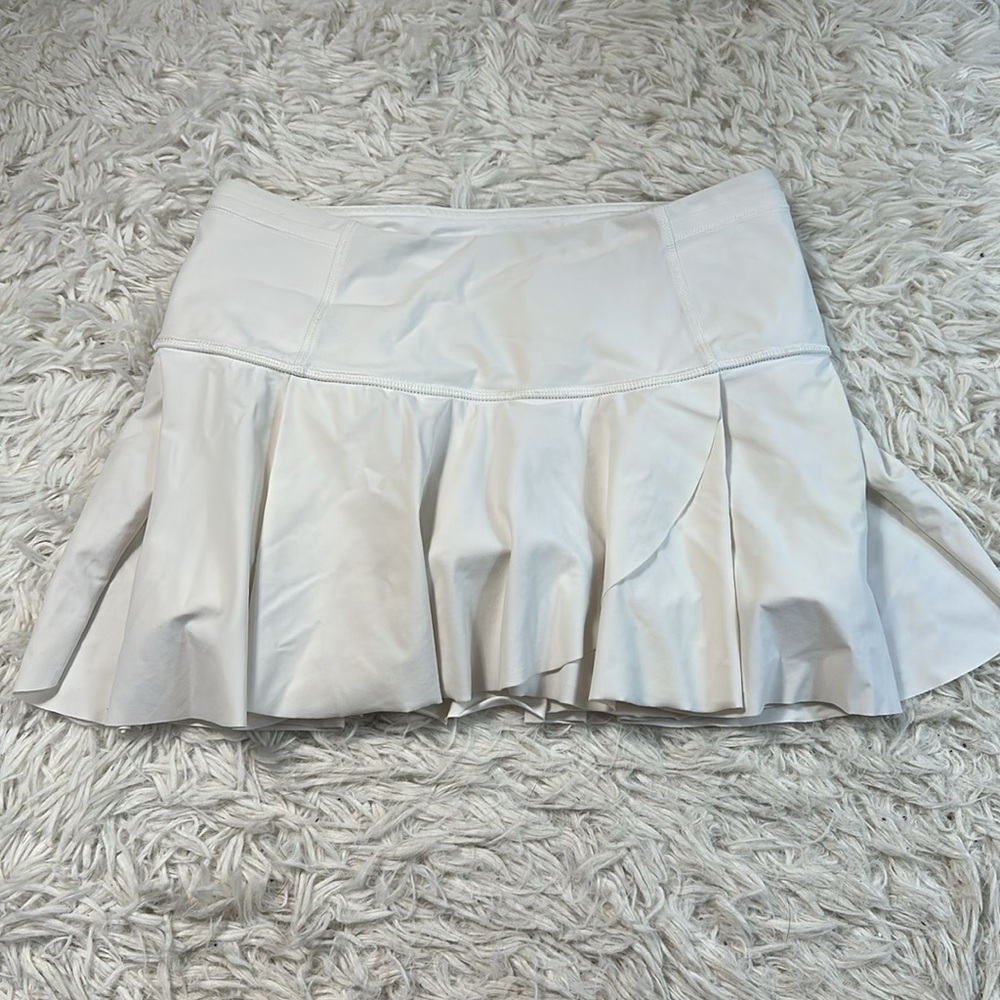 Lululemon Lost In Pace Skirt (Tall) White